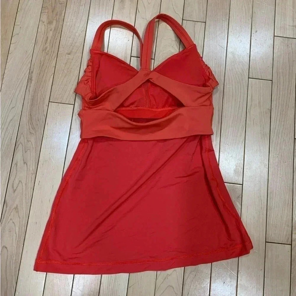 Lululemon Wrap It Up Tank Alarming | size 6 - Picture 4 of 6